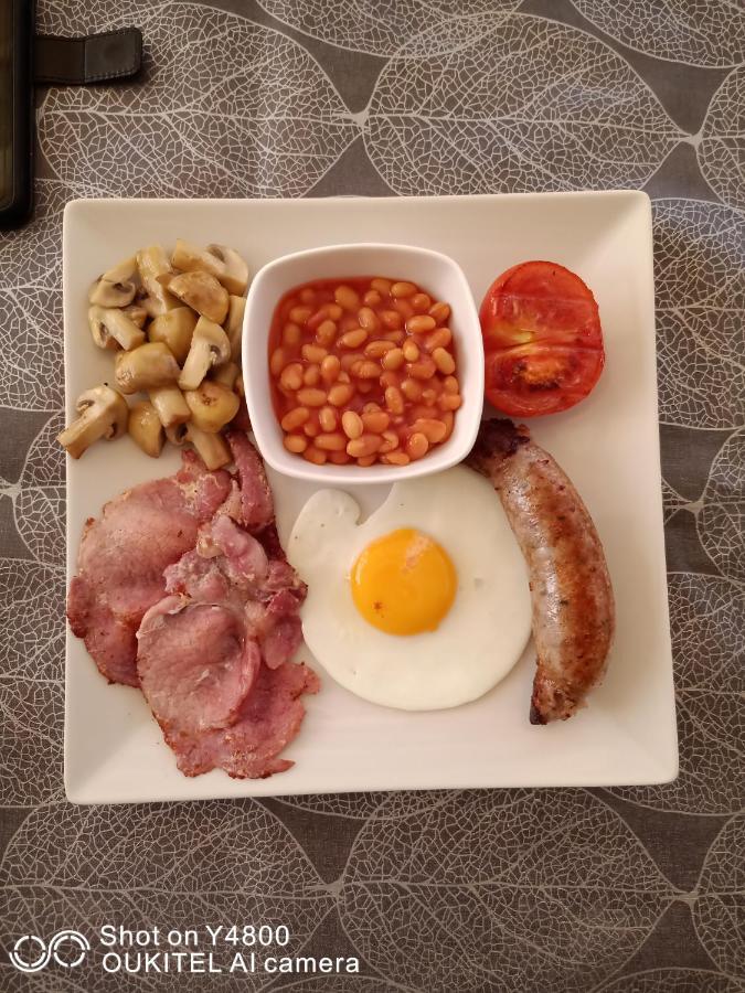 La Marina Bed & Breakfast Bagian luar foto
