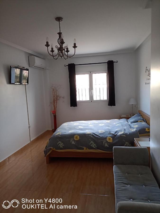 La Marina Bed & Breakfast Bagian luar foto