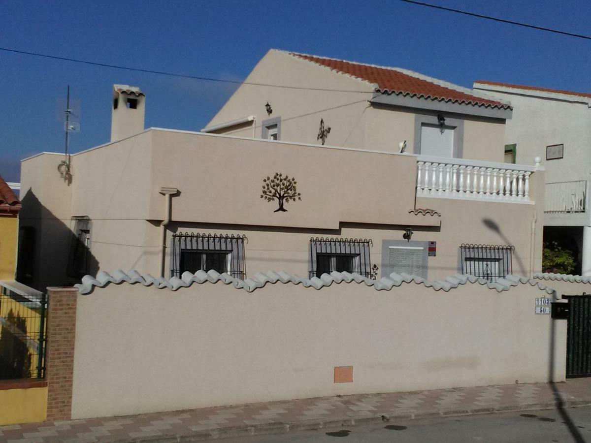 La Marina Bed & Breakfast Bagian luar foto